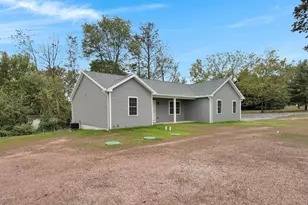 1799 Crazy Horse Dr, Auburn, PA 17922 - Photo 3