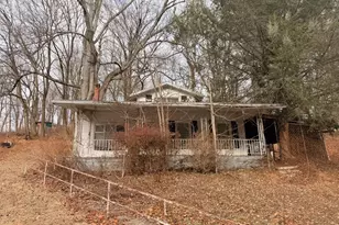 23 N Lake Dr, Pottsville, PA 17901 - Photo 1