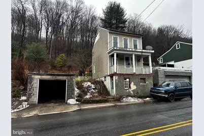 415 Peacock Street, Pottsville, PA 17901 - Photo 3