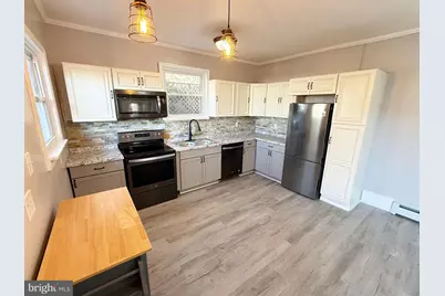 207 S Saint John Street, Schuylkill Haven, PA 17972 - Photo 5