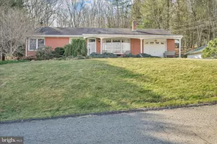 123 W Line St, Tremont, PA 17981 - Photo 3