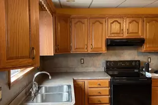 337 W Pine St, Frackville, PA 17931 - Photo 13