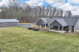 643 Deturksville Rd, Pine Grove, PA 17963 - Photo 9