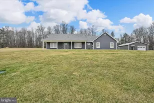 643 Deturksville Rd, Pine Grove, PA 17963 - Photo 5