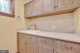 643 Deturksville Rd, Pine Grove, PA 17963 - Photo 41