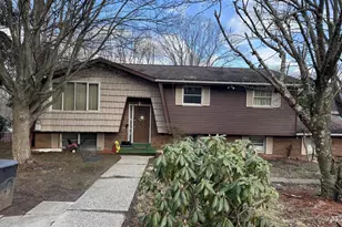 31 Deer Park Dr, Pottsville, PA 17901 - Photo 1