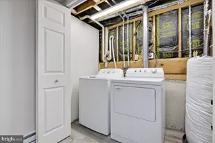 523 W Laurel St, Frackville, PA 17931 - Photo 29