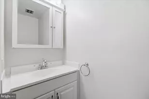 523 W Laurel St, Frackville, PA 17931 - Photo 21