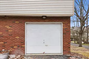 523 W Laurel St, Frackville, PA 17931 - Photo 31