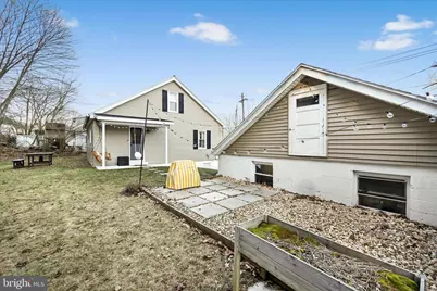 412 E Bacon Street, Pottsville, PA 17901 - Photo 21