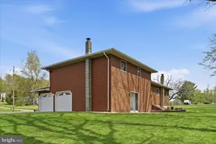 74 Municipal Rd, New Ringgold, PA 17960 - Photo 43
