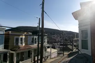 201 N George St, Pottsville, PA 17901 - Photo 17