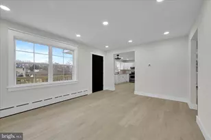 1024 Pine St, Pottsville, PA 17901 - Photo 7