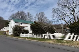 701 E Grand Ave, Tower City, PA 17980 - Photo 5