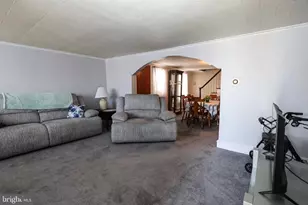 243 Pierce St, Pottsville, PA 17901 - Photo 5