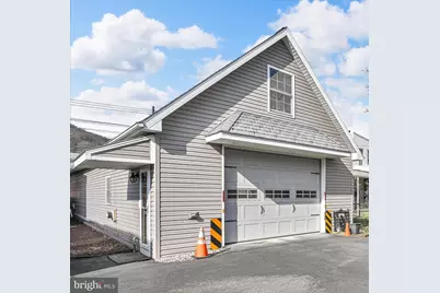 135 S 2nd Street, Saint Clair, PA 17970 - Photo 17