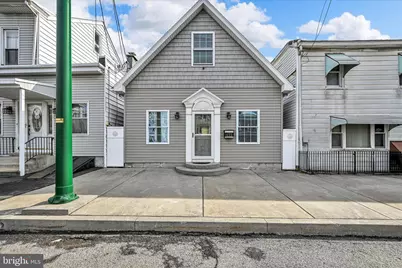 135 S 2nd Street, Saint Clair, PA 17970 - Photo 5