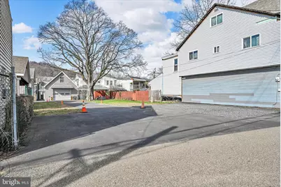 135 S 2nd Street, Saint Clair, PA 17970 - Photo 23