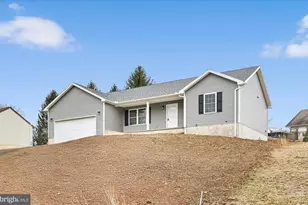 1013 Indian Dr, Auburn, PA 17922 - Photo 5