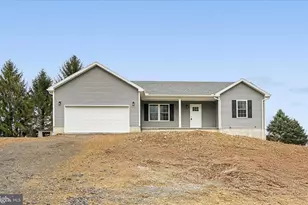 1013 Indian Dr, Auburn, PA 17922 - Photo 1