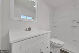 120 E Chestnut St, Frackville, PA 17931 - Photo 23