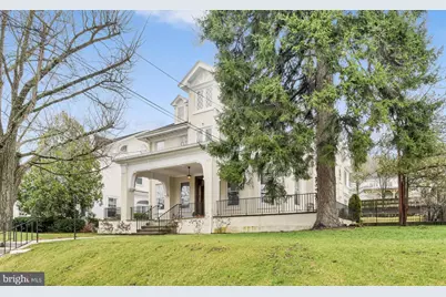 1811 Mahantongo Street, Pottsville, PA 17901 - Photo 3