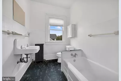 1811 Mahantongo Street, Pottsville, PA 17901 - Photo 33