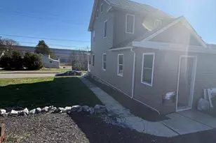 917 E Wiconisco Ave, Tower City, PA 17980 - Photo 9