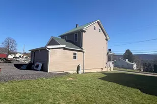 917 E Wiconisco Ave, Tower City, PA 17980 - Photo 3