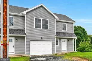 1342 Seneca St, Pottsville, PA 17901 - Photo 3