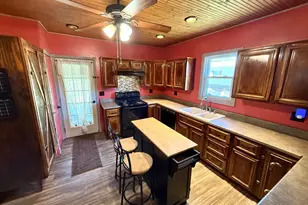 809 E Wiconisco Ave, Tower City, PA 17980 - Photo 13