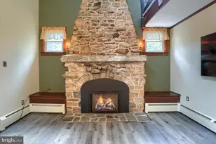 92 Shoreline Dr, Pine Grove, PA 17963 - Photo 11