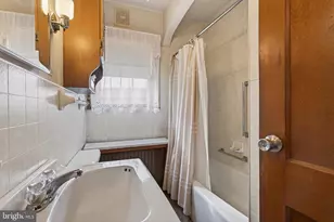 230 W Howard Ave, Coaldale, PA 18218 - Photo 27