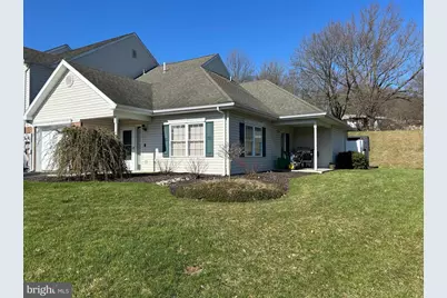 204 Pine Crest Village Drive, Pine Grove, PA 17963 - Photo 3