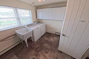 2057 Mahantongo St, Pottsville, PA 17901 - Photo 17