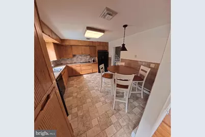 2057 Mahantongo Street, Pottsville, PA 17901 - Photo 7