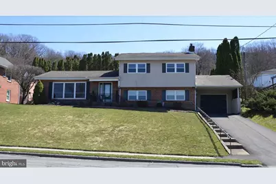 2057 Mahantongo Street, Pottsville, PA 17901 - Photo 1