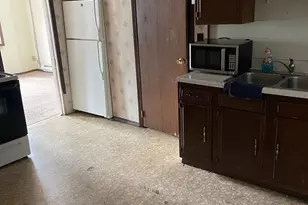 309-311 E Centre St, Shenandoah, PA 17976 - Photo 11