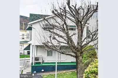 425 W Market Street, Orwigsburg, PA 17961 - Photo 33