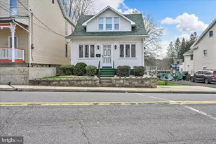 425 W Market St, Orwigsburg, PA 17961 - Photo 3