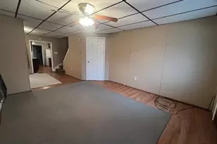 802 Grant St, Pottsville, PA 17901 - Photo 13