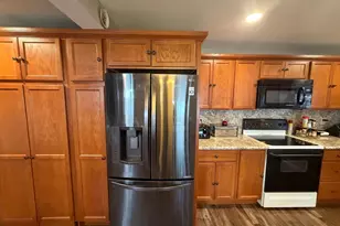 412 E Railroad Ave, New Ringgold, PA 17960 - Photo 5