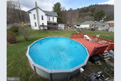 412 E Railroad Avenue, New Ringgold, PA 17960 - Photo 19