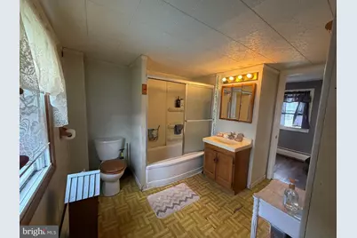 412 E Railroad Avenue, New Ringgold, PA 17960 - Photo 13