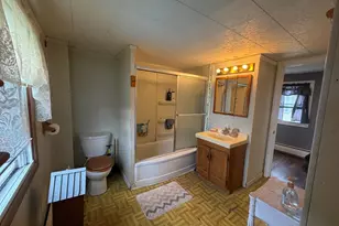 412 E Railroad Ave, New Ringgold, PA 17960 - Photo 13