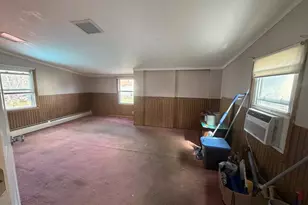 412 E Railroad Ave, New Ringgold, PA 17960 - Photo 15