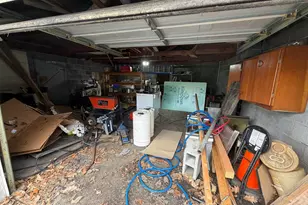 412 E Railroad Ave, New Ringgold, PA 17960 - Photo 27