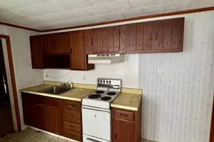 241 Pierce St, Pottsville, PA 17901 - Photo 9