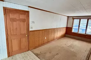 241 Pierce St, Pottsville, PA 17901 - Photo 17