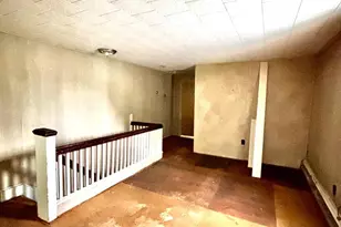241 Pierce St, Pottsville, PA 17901 - Photo 3